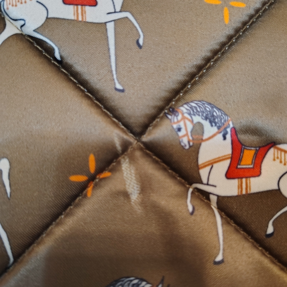 HKM ** Pony Size** Saddle Pad with Carousel Horse Print - Picture 3 of 4